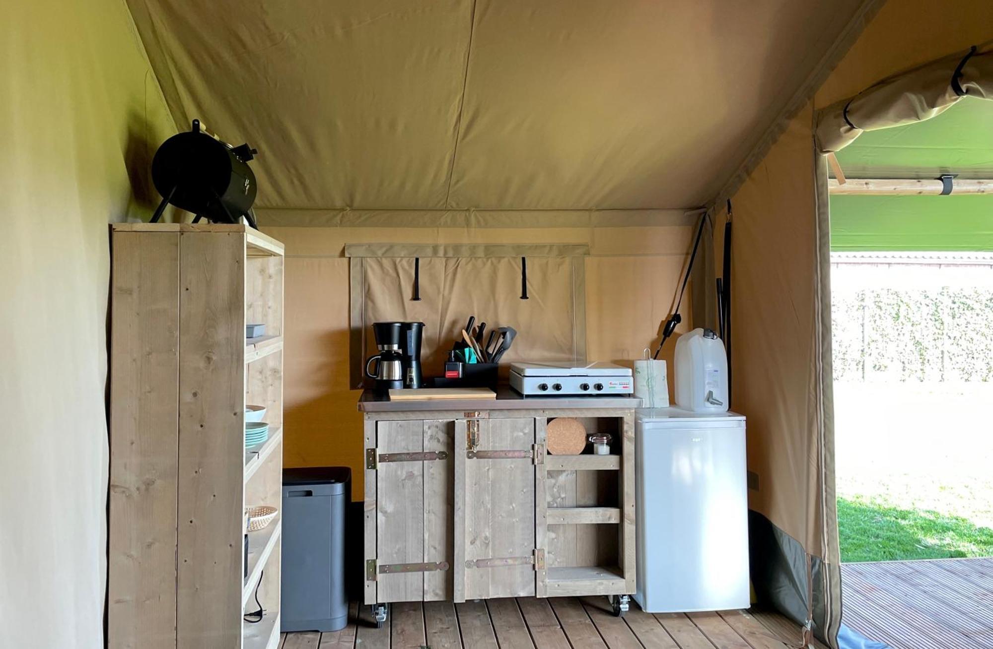 Glamping De Hof Van Eeden Warmond Esterno foto
