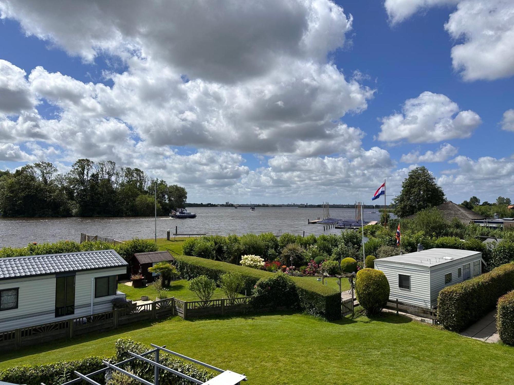 Glamping De Hof Van Eeden Warmond Esterno foto